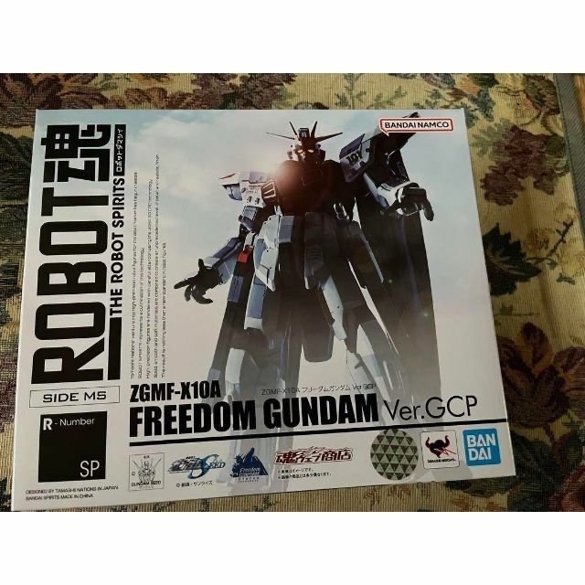 BANDAI(バンダイ)のROBOT魂 ZGMF-X10A フリーダムガンダム Ver.GCP エンタメ/ホビーのおもちゃ/ぬいぐるみ(模型/プラモデル)の商品写真