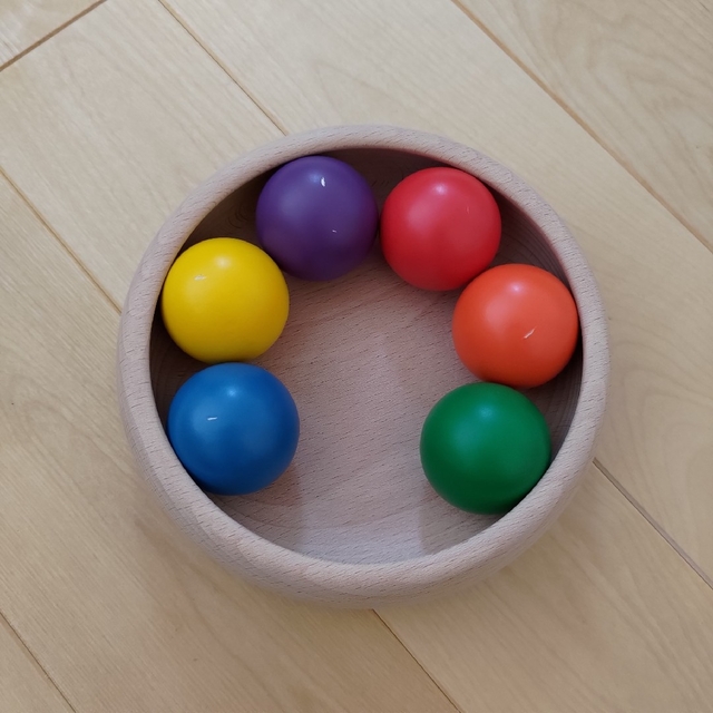 童具館　カラーボール　ケルンボール　木のおもちゃ　知育玩具