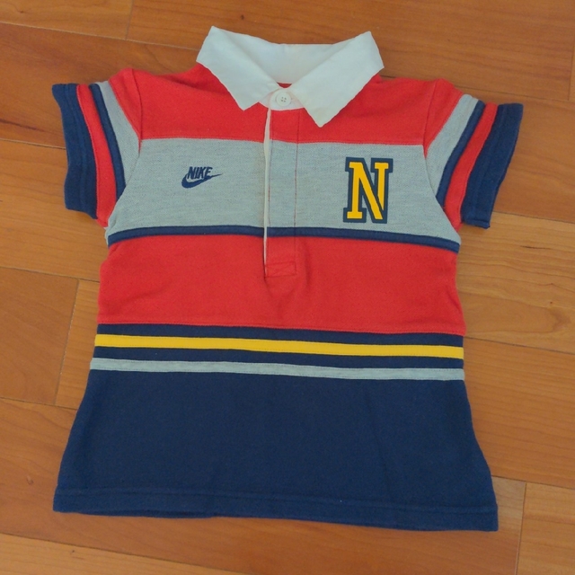 NIKE(ナイキ)のNIKE　ポロシャツ　SIZE80　ベビー、キッズ キッズ/ベビー/マタニティのベビー服(~85cm)(Ｔシャツ)の商品写真