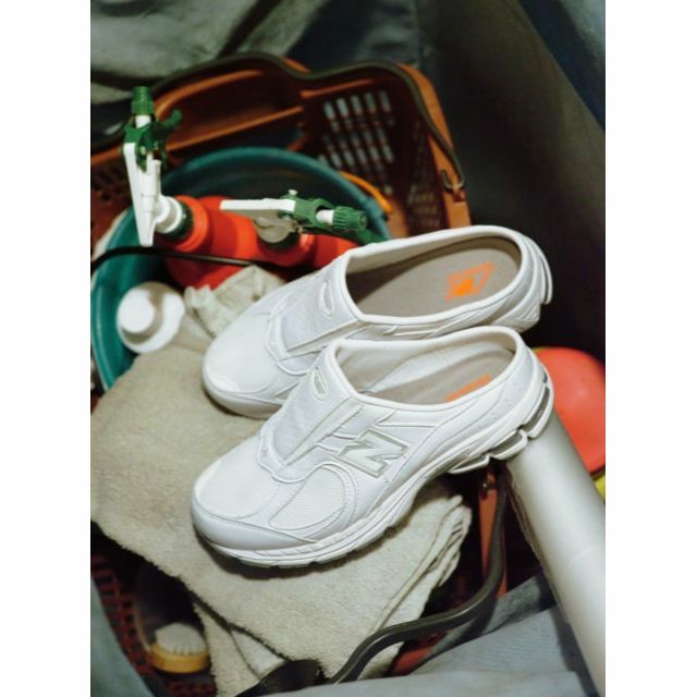 BEAMS(ビームス)のNEW BALANCE / 別注 M2002 RM3/BEAMS/ミュール レディースの靴/シューズ(スニーカー)の商品写真