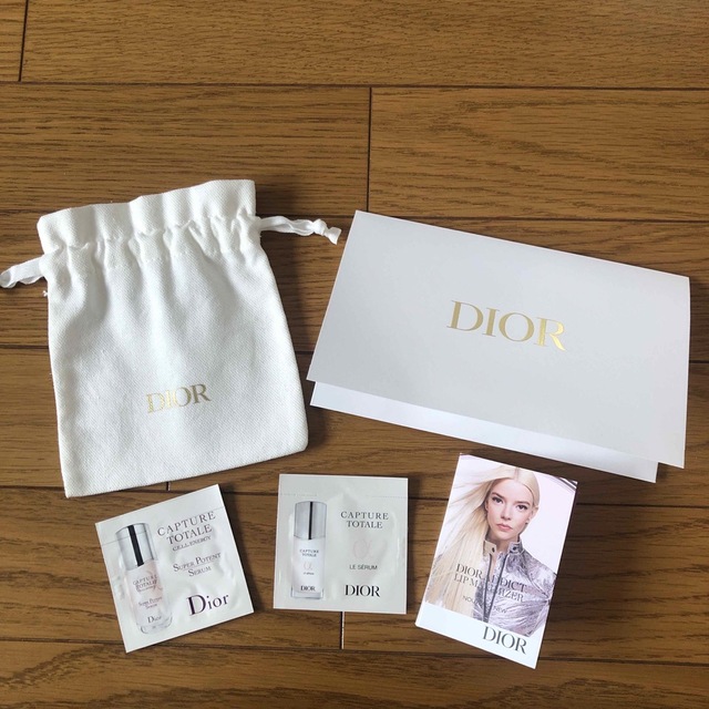 Dior(ディオール)のDIOR    巾着&美容液&グロス（サンプル） コスメ/美容のコスメ/美容 その他(その他)の商品写真