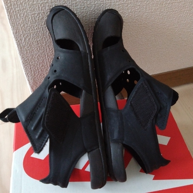 NIKE(ナイキ)のナイキ サンダル 21cm キッズ/ベビー/マタニティのキッズ靴/シューズ(15cm~)(サンダル)の商品写真