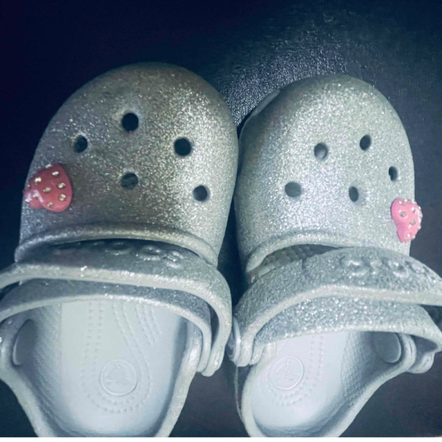 crocs(クロックス)のクロックス女の子サンダル14センチ〜c7 キッズ/ベビー/マタニティのベビー靴/シューズ(~14cm)(サンダル)の商品写真