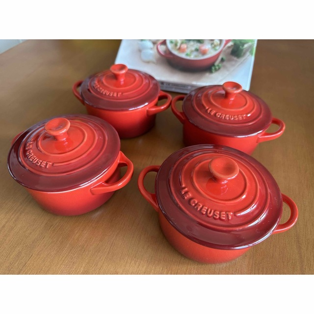 LE CREUSET(ルクルーゼ)のル・クルーゼ　ミニラウンドココット　チェリー　4個セット インテリア/住まい/日用品のキッチン/食器(食器)の商品写真