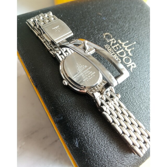 クレドール シグノ美品 白蝶貝 28Pダイヤベゼル レディースジュエリークォーツ レディースのファッション小物(腕時計)の商品写真