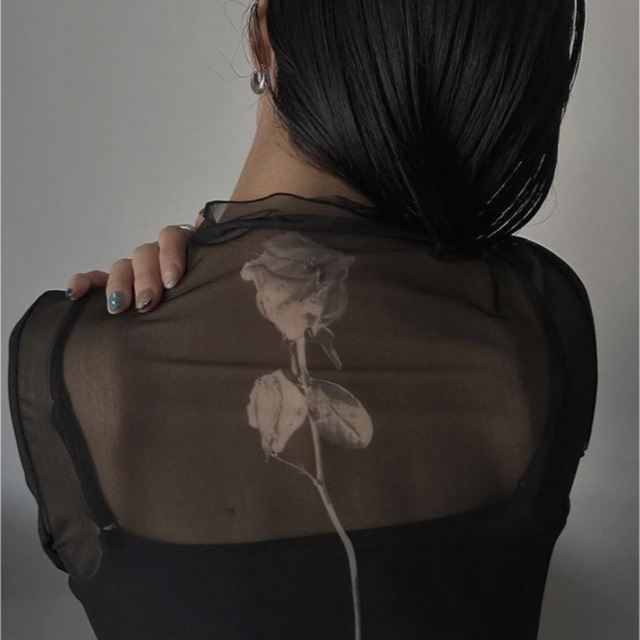 MEDI FLOWER TATTOO SHEER TOP 新品