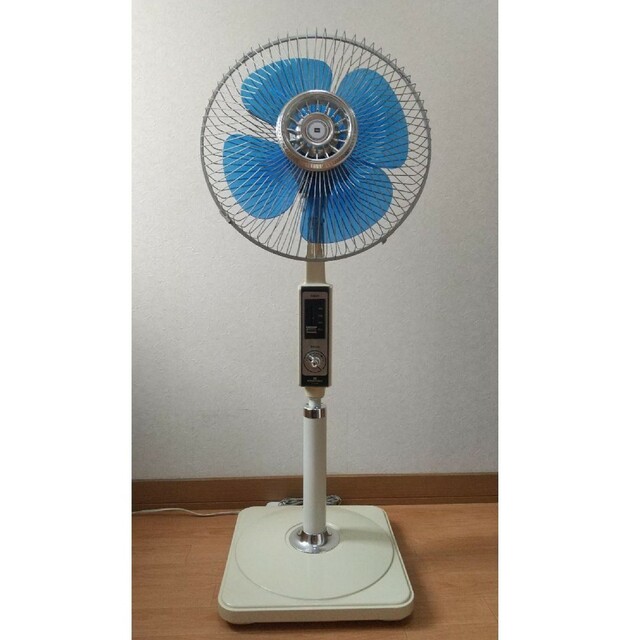 昭和レトロ 大型扇風機 東芝 レトロ扇風機 - 電化製品 昭和レトロ 大型扇風機 東芝 レトロ扇風機 - 電化製品