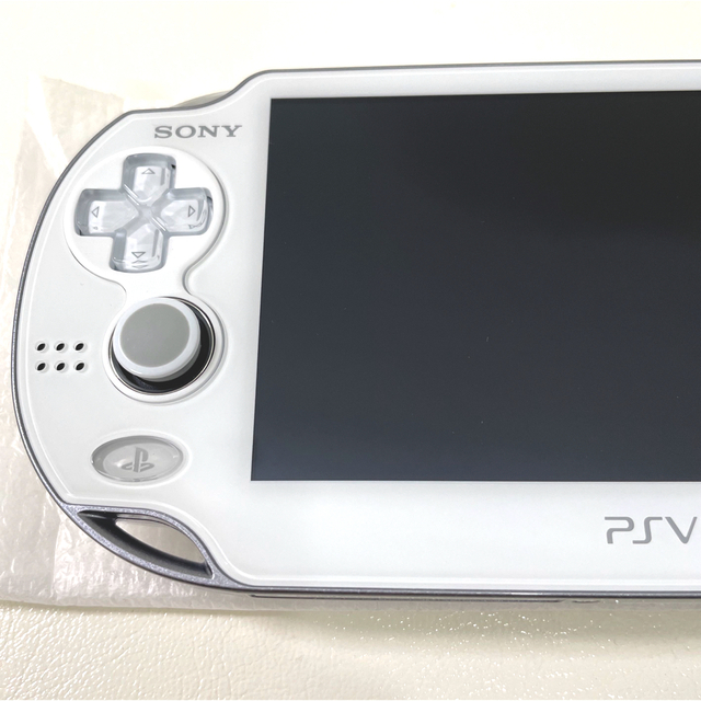 PSVITA クリスタルブラック PCH-1000 本体 ゲーム機 箱充電器付き