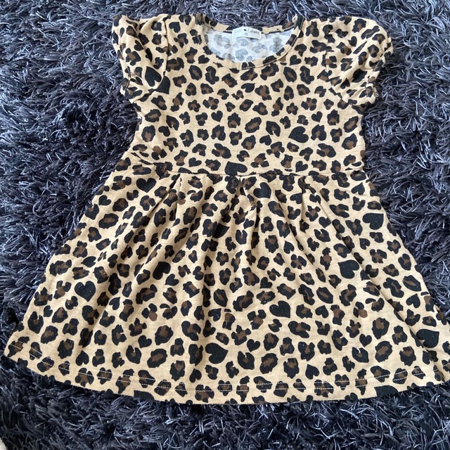 ヒョウ柄ワンピース　90 キッズ/ベビー/マタニティのキッズ服女の子用(90cm~)(ワンピース)の商品写真