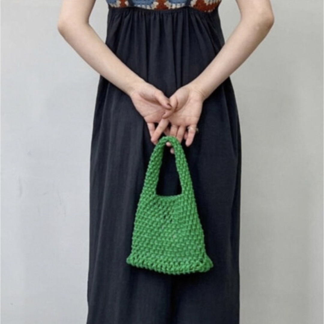 Kastane(カスタネ)の新品　グリーン　ネット　編み　かご　ハンドバッグ レディースのバッグ(かごバッグ/ストローバッグ)の商品写真