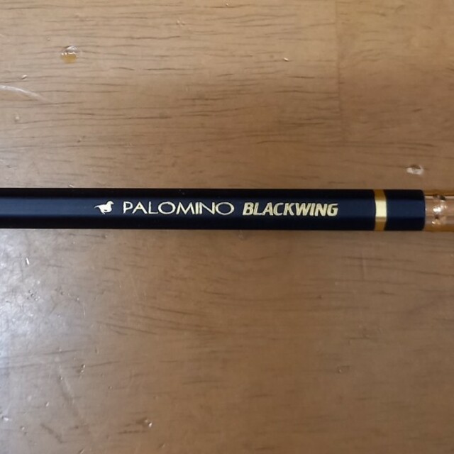 鉛筆　パラミノ　ブラックウイング インテリア/住まい/日用品の文房具(ペン/マーカー)の商品写真
