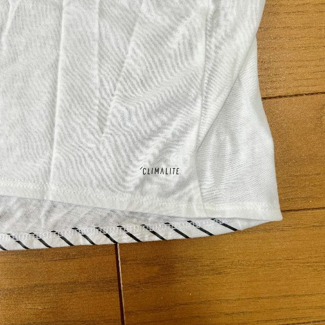 adidas(アディダス)の新品未使用◆(レディースXL)(OT)アディダス 白/ホワイトTシャツ レディースのトップス(Tシャツ(半袖/袖なし))の商品写真
