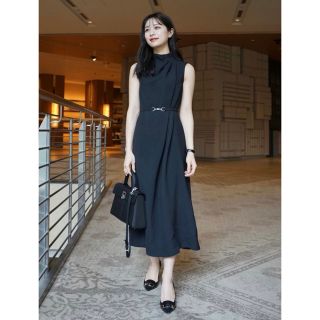 アニュアンス(ánuans)のlaube blanc Belted Drape Dress(ひざ丈ワンピース)