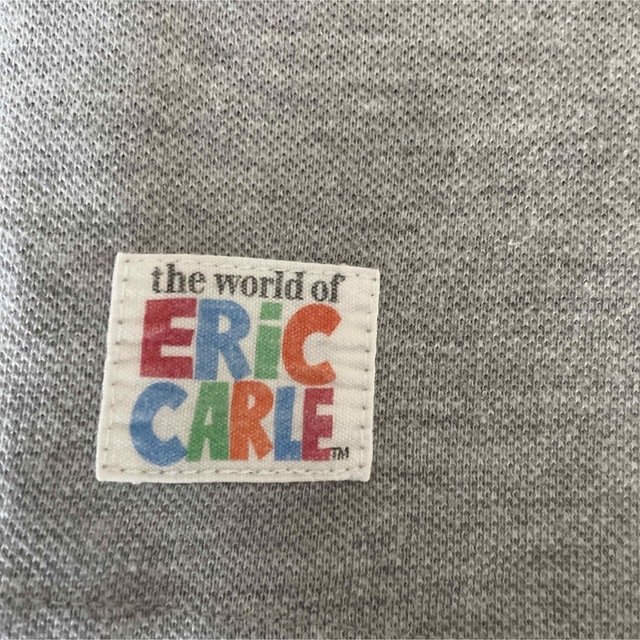 ERIC CARLE(エリックカール)のはらぺこあおむし　ポロシャツ　エリックカール　80cm グレー　刺繍　ベビー服 キッズ/ベビー/マタニティのベビー服(~85cm)(Ｔシャツ)の商品写真