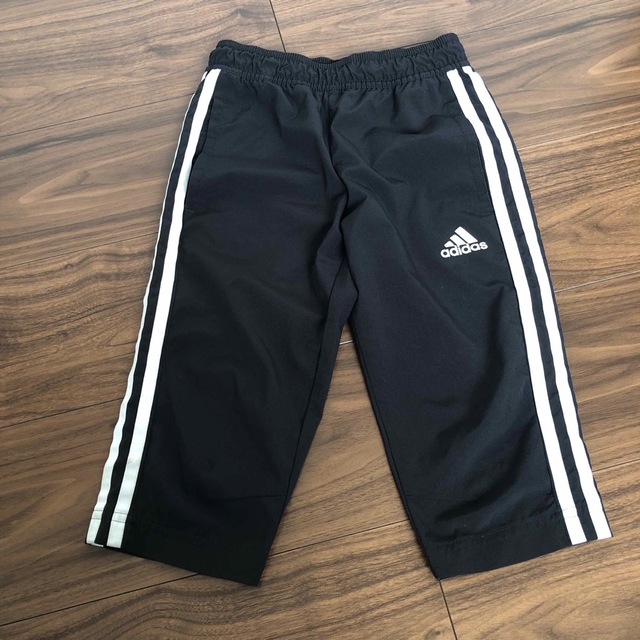 adidas(アディダス)のアディダスキッズ  ハーフパンツ キッズ/ベビー/マタニティのキッズ服男の子用(90cm~)(パンツ/スパッツ)の商品写真