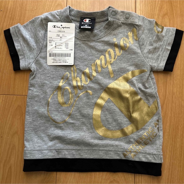 Champion(チャンピオン)のchampion 半袖　ティシャツ   80㎝ キッズ/ベビー/マタニティのベビー服(~85cm)(Ｔシャツ)の商品写真