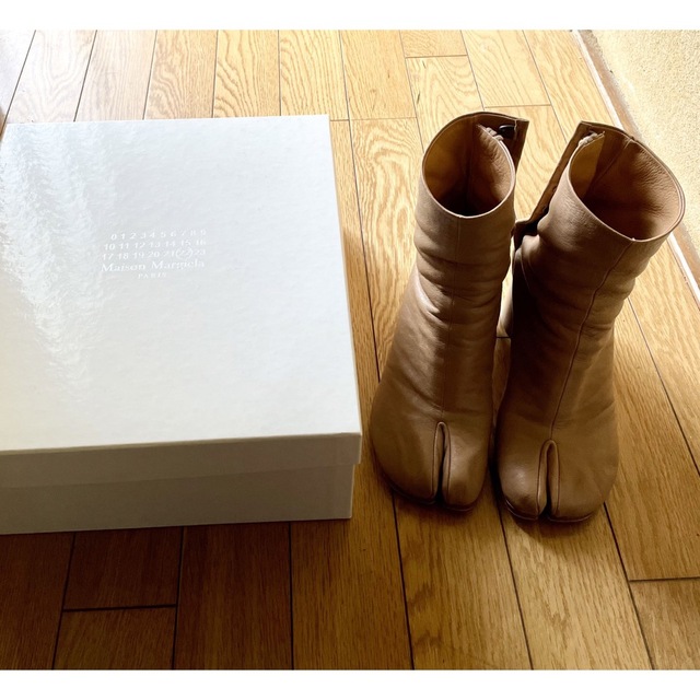 Maison Martin Margiela - Maison Margiela TABI 足袋 ブーツ ベージュ