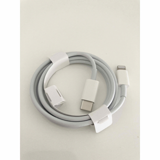 アップル(Apple)の未使用 正規品 Lightning USB Type-C ケーブル iPhone(バッテリー/充電器)