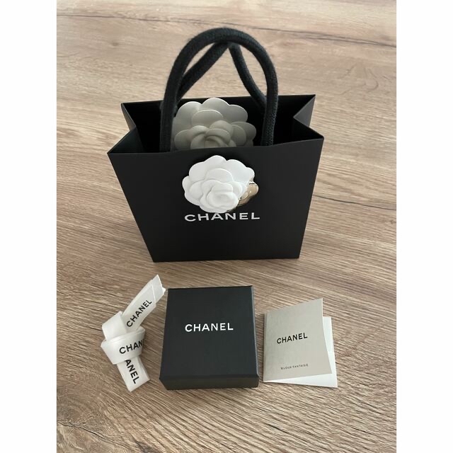 シャネル　CHANEL　ピアスケース　空箱　ショッパー