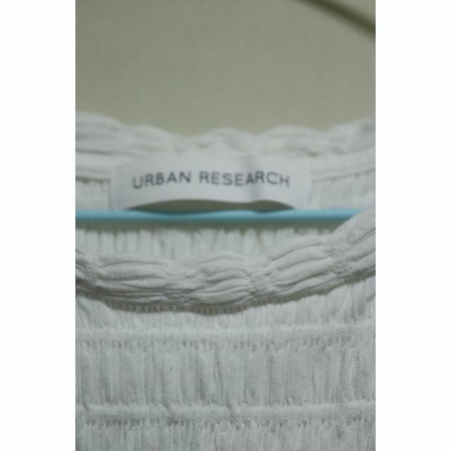 URBAN RESEARCH(アーバンリサーチ)のプロフ必読アーバンリサーチホワイトノースリーブ/かわいいデザイン♪良品F レディースのトップス(Tシャツ(半袖/袖なし))の商品写真