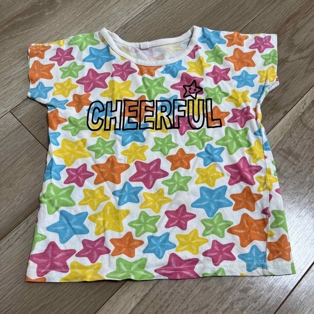 半袖シャツ　110 女の子 キッズ/ベビー/マタニティのキッズ服女の子用(90cm~)(Tシャツ/カットソー)の商品写真