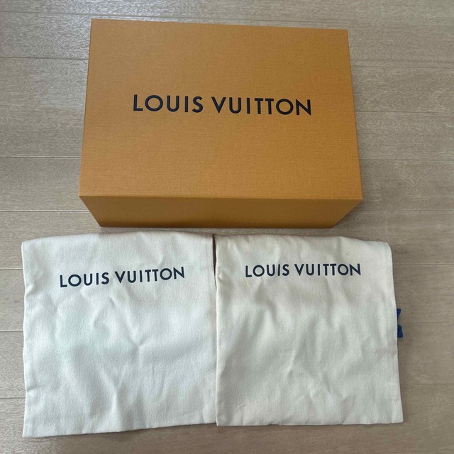 LOUIS VUITTON(ルイヴィトン)のルイヴィトン 箱、空箱 レディースのバッグ(ショップ袋)の商品写真