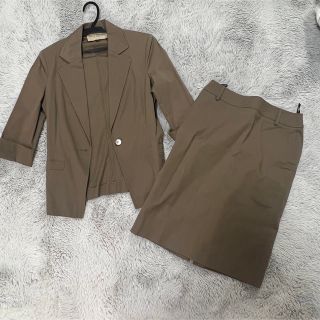 プロポーションボディドレッシング(PROPORTION BODY DRESSING)の美品！！プロポーション　春夏カーキスーツ　(スーツ)