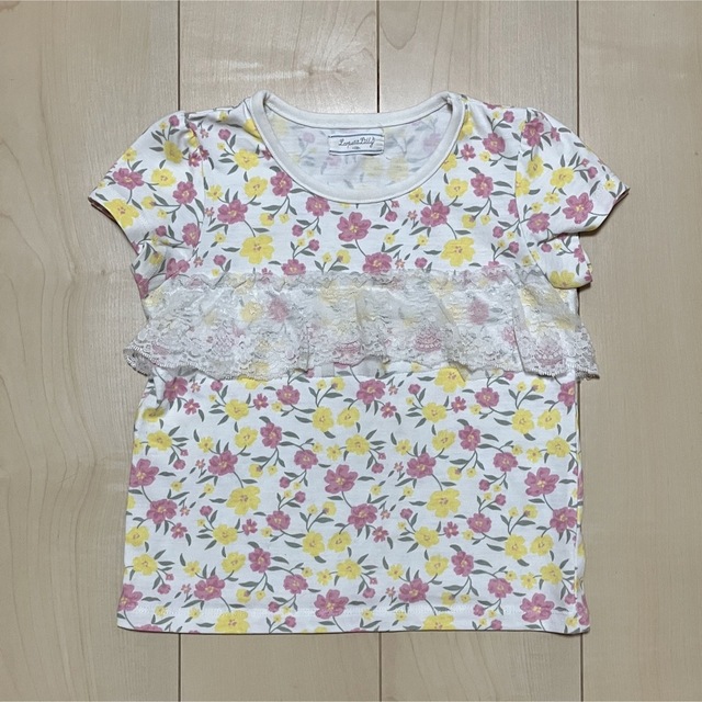 半袖　110   花柄　Tシャツ　カットソー　トップス キッズ/ベビー/マタニティのキッズ服女の子用(90cm~)(Tシャツ/カットソー)の商品写真