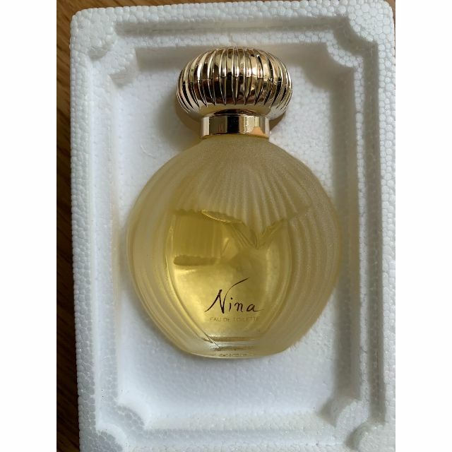 NINA RICCI(ニナリッチ)のNinaRicci eau de toiletteオードトワレ15ml コスメ/美容の香水(香水(女性用))の商品写真