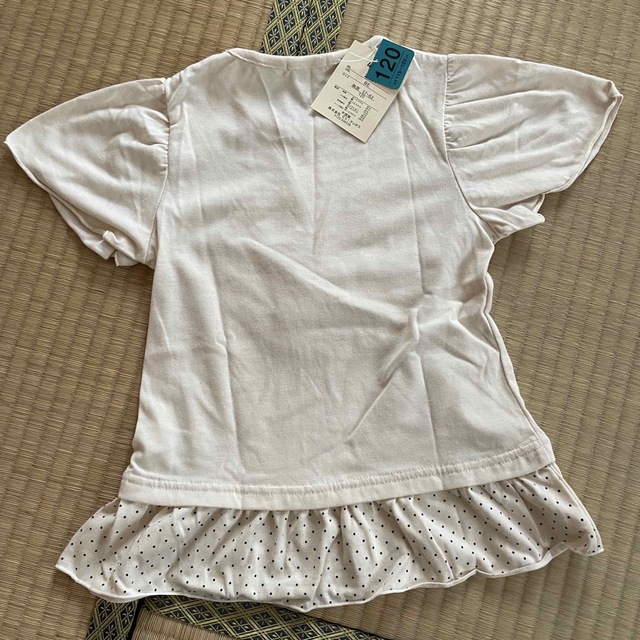 フリルTシャツ120㌢　フリルフレンチスリーブ キッズ/ベビー/マタニティのキッズ服女の子用(90cm~)(Tシャツ/カットソー)の商品写真