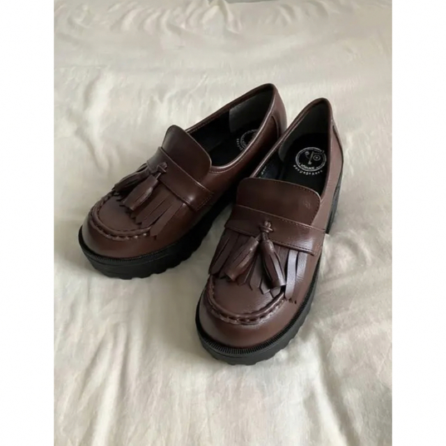 YOSUKE(ヨースケ)の新品 厚底ローファー ブラウン系 24 レディースの靴/シューズ(ローファー/革靴)の商品写真