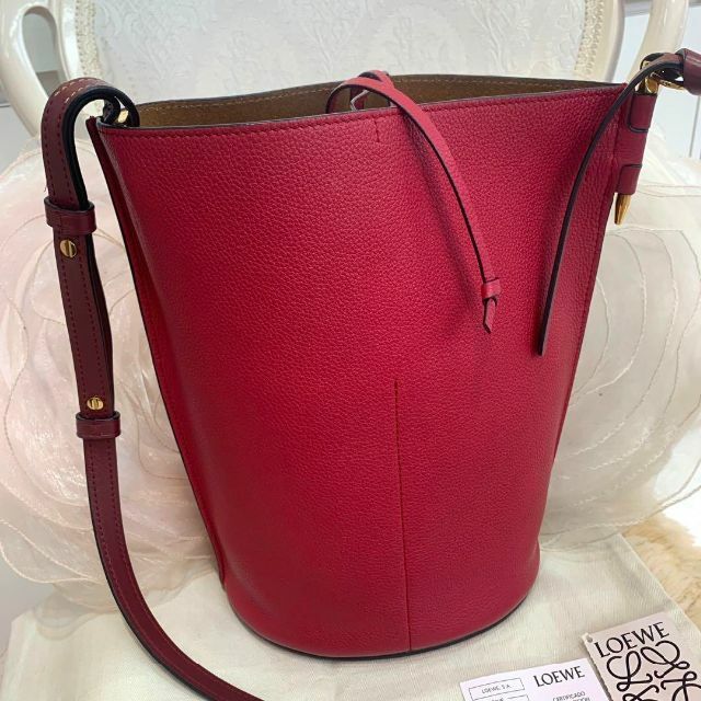 ☆美品☆LOEWE ゲート バケットショルダーバッグ レザー レッド系-