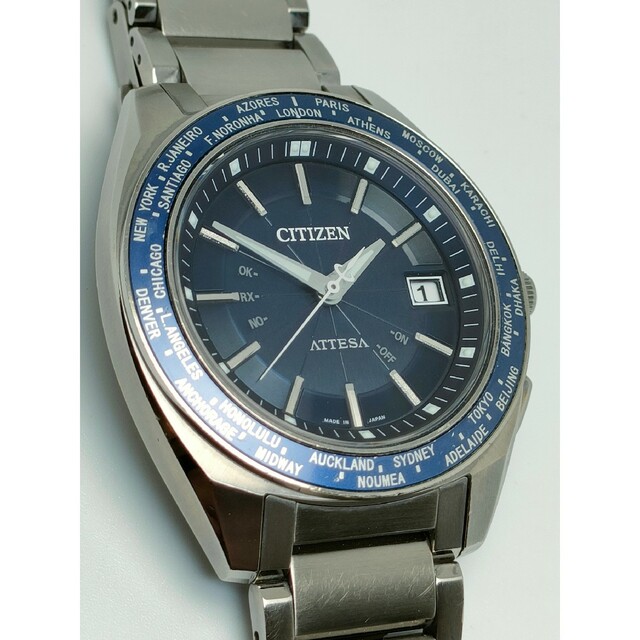 CITIZEN(シチズン)の人気モデル　シチズン　アテッサ　電波ソーラー　軽量チタン　ワールドタイム メンズの時計(腕時計(アナログ))の商品写真