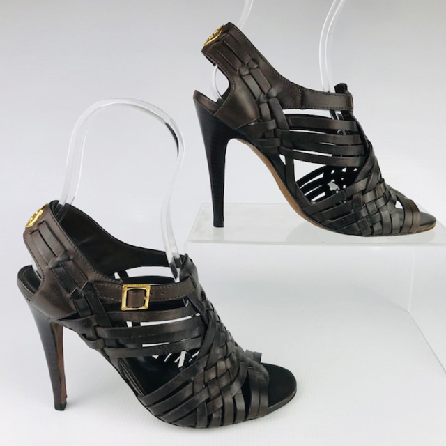 Tory Burch - トリーバーチ☆ゴールドアイコン付 レザーヒール Tory Burch - トリーバーチ☆ゴールドアイコン付 レザーヒール