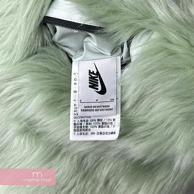 NIKE(ナイキ)のAMBUSH×NIKE 2018AW Reversible Faux Fur Coat Jade Horizon AQ9225-390 アンブッシュ×ナイキ リバーシブルフェイクファーコート ジェイドホライズン ジップブルゾン ロゴ エメラルドグリーン サイズS【230527】【中古-A】【me04】 メンズのジャケット/アウター(その他)の商品写真