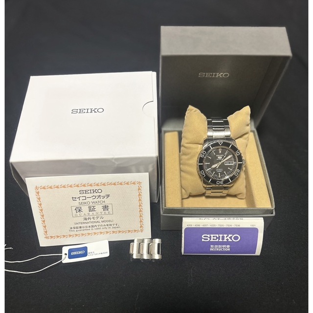 SEIKO5 スポーツ ダイバーズウォッチ 海外モデル SNZH55JC 1500円の