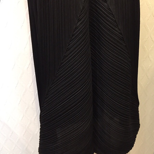PLEATS PLEASE プリーツプリーズ ロングスカート ブラック PLEATS PLEASE プリーツプリーズ ロングスカート ブラック