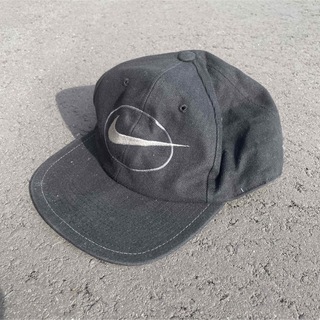 ナイキ(NIKE)の【vintage】90s old nike ナイキ　キャップ　帽子　ブラック　黒(キャップ)