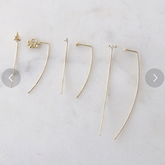 シエナ ダイヤモンドバーピアス