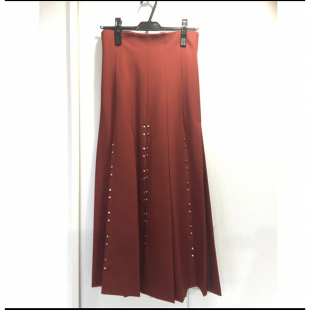 Ameri VINTAGE(アメリヴィンテージ)のAMERI CHASM SCREEN SKIRT レディースのスカート(ロングスカート)の商品写真