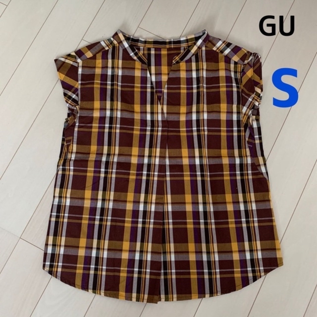 GU(ジーユー)のGU  レディース　トップス　シャツ　2枚セット レディースのトップス(シャツ/ブラウス(半袖/袖なし))の商品写真
