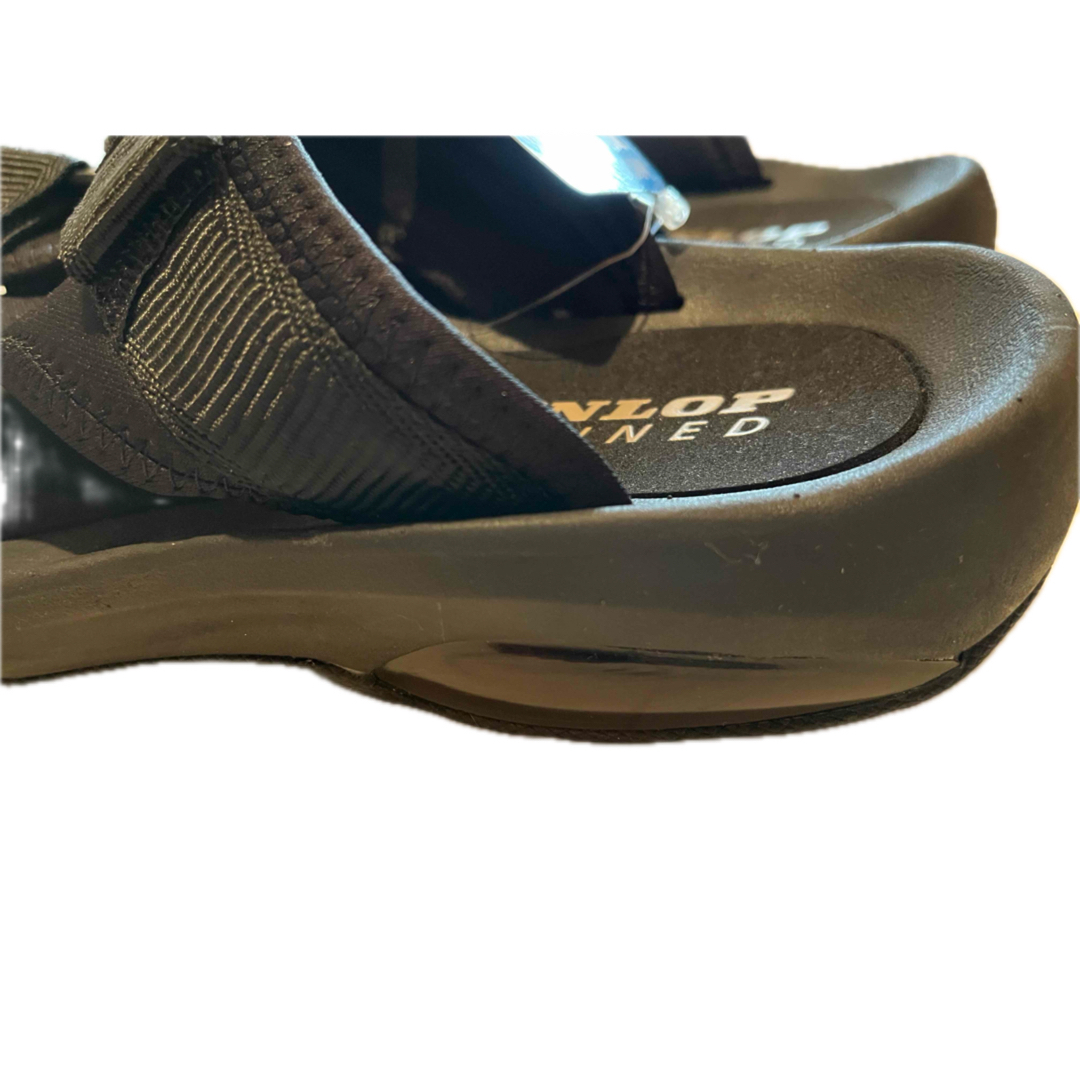 新品　25〜25.5 DUNLOP エアクッションサンダル　ブラック　メンズ メンズの靴/シューズ(サンダル)の商品写真