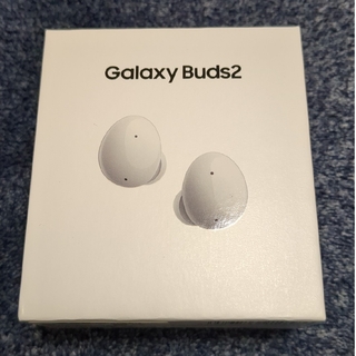 サムスン(SAMSUNG)のGalaxy  Buds2 ホワイト ワイヤレスイヤホン(ヘッドフォン/イヤフォン)