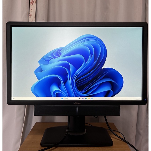 DELL U2312HMt 23インチ　液晶モニター/純正スピーカー/美品 無傷