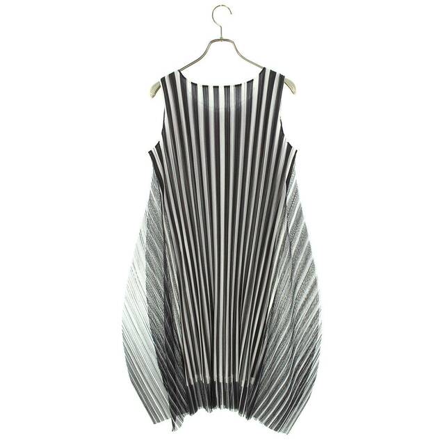 PLEATS PLEASE ISSEY MIYAKE(プリーツプリーズイッセイミヤケ)のプリーツプリーズ  PP41-JH674 プリーツワンピース レディース 3 レディースのワンピース(ロングワンピース/マキシワンピース)の商品写真