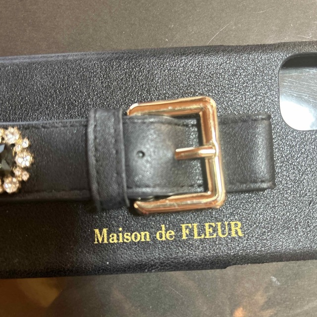 Maison de FLEUR(メゾンドフルール)のiPhone11  ケース Maison de FLEUR スマホ/家電/カメラのスマホアクセサリー(iPhoneケース)の商品写真