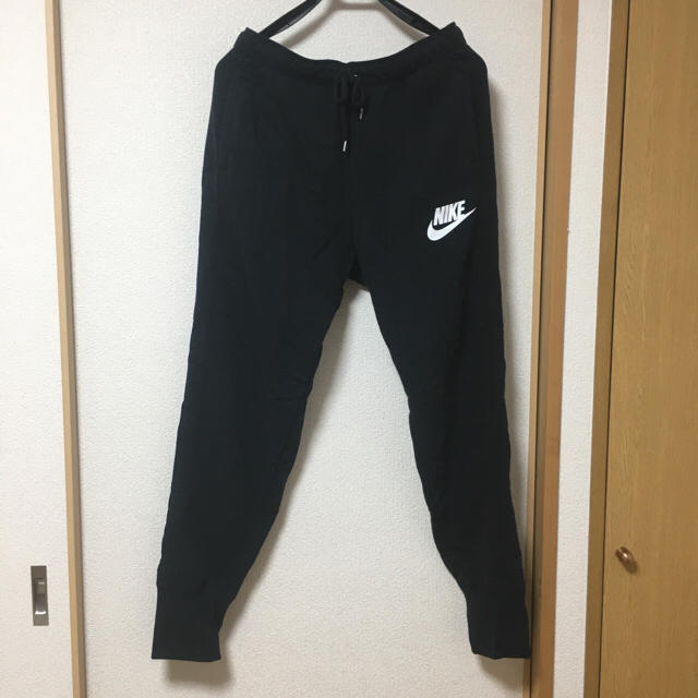 NIKE(ナイキ)の【ぱぴこ様専用】ナイキ ジョガーパンツ ブラック レディース M レディースのパンツ(カジュアルパンツ)の商品写真