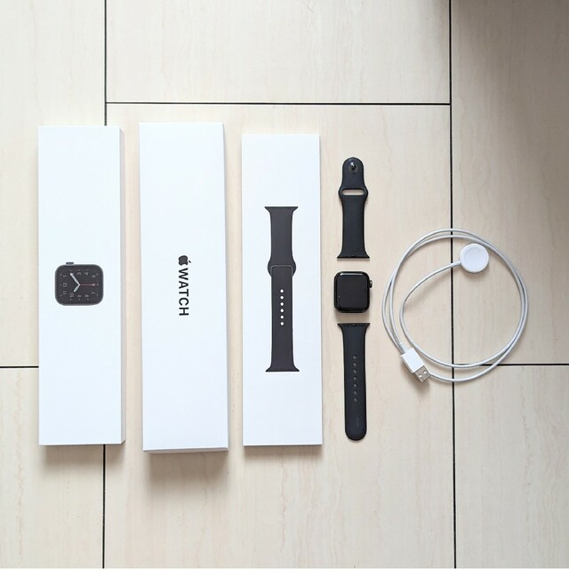 Apple Watch Series 4 スペースグレイ 40mm 美品 おまけ