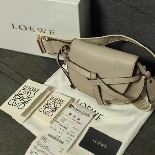 宅配便送料無料 貴重 未使用 人気 LOEWE オールド ロエベ アナグラム