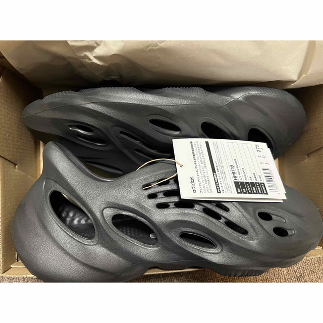 新品 YEEZY FOAM RUNNER ONYX 27.5 新品 YEEZY FOAM RUNNER ONYX 27.5